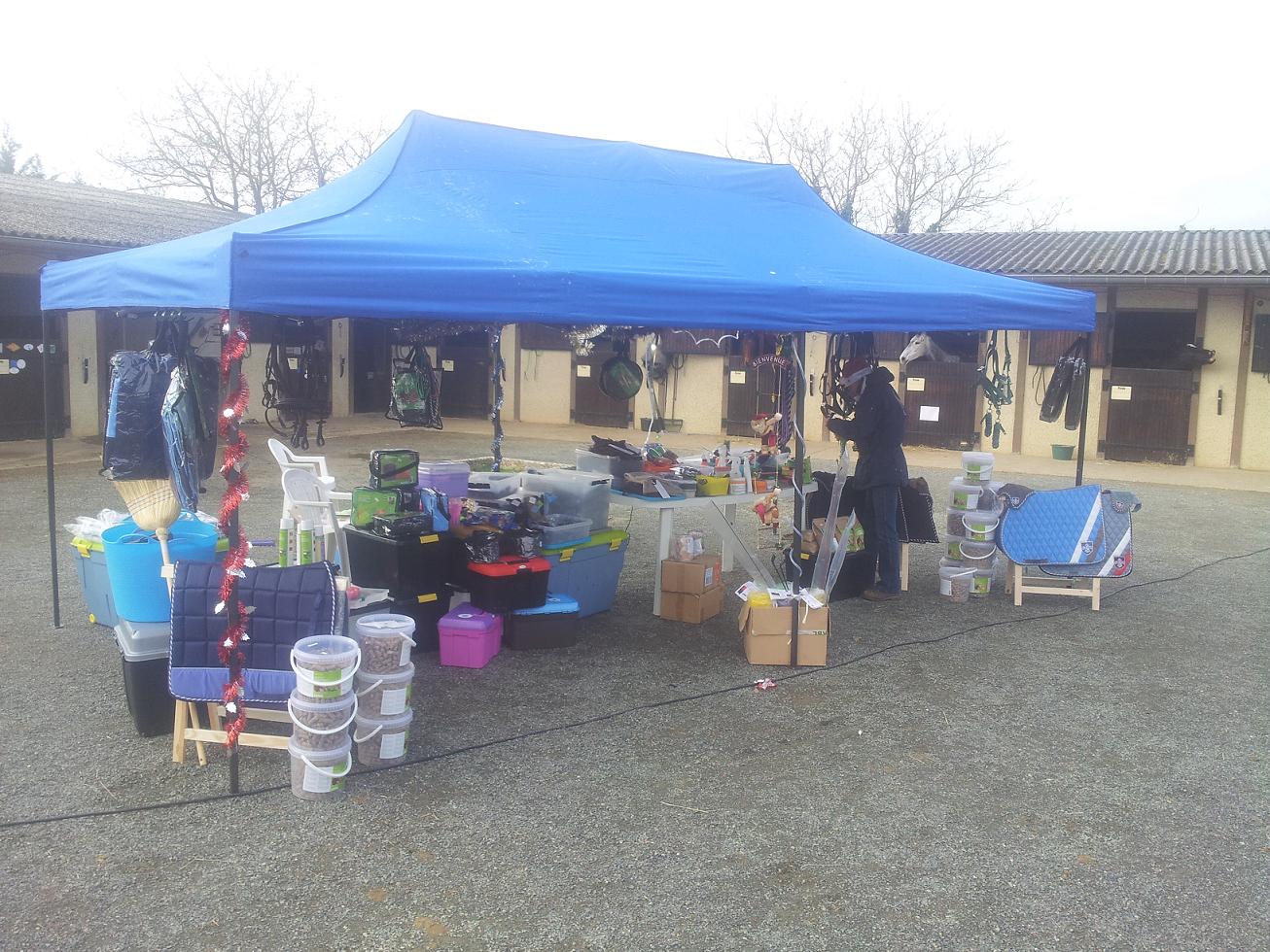Stand Horse Pro-Services, CE Loudun, matéreil équestre, tapis, cso, dressage, mallettes...